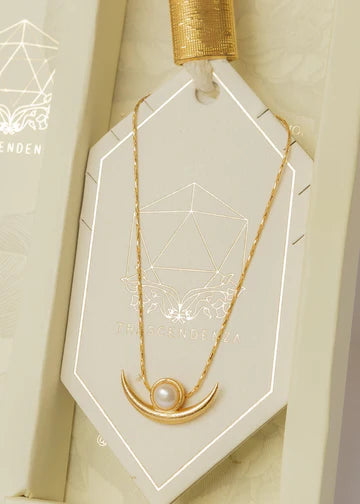 Guiding Moon Necklace