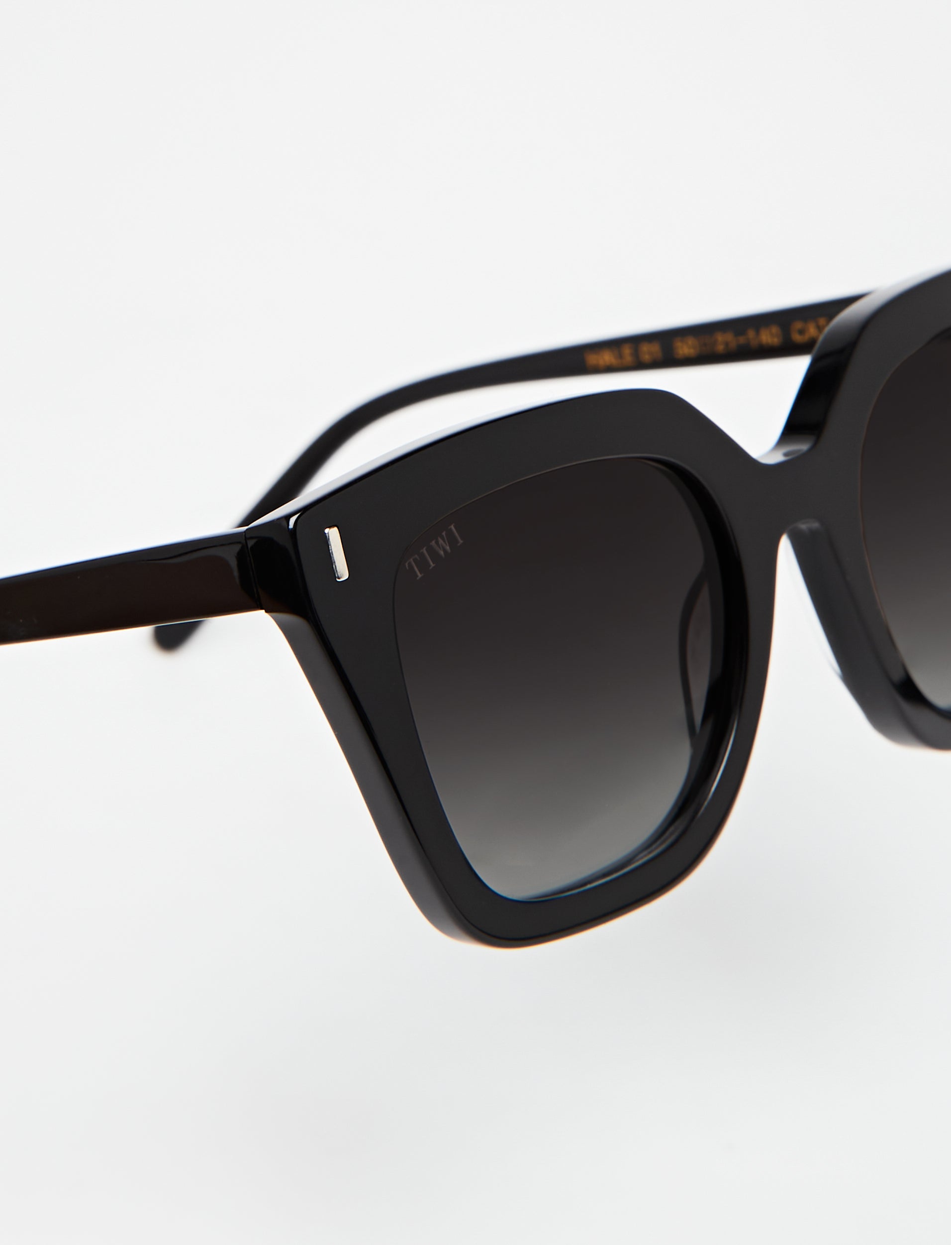 Limited Edition - Collection 1/300 Sunglasses Available in more colors