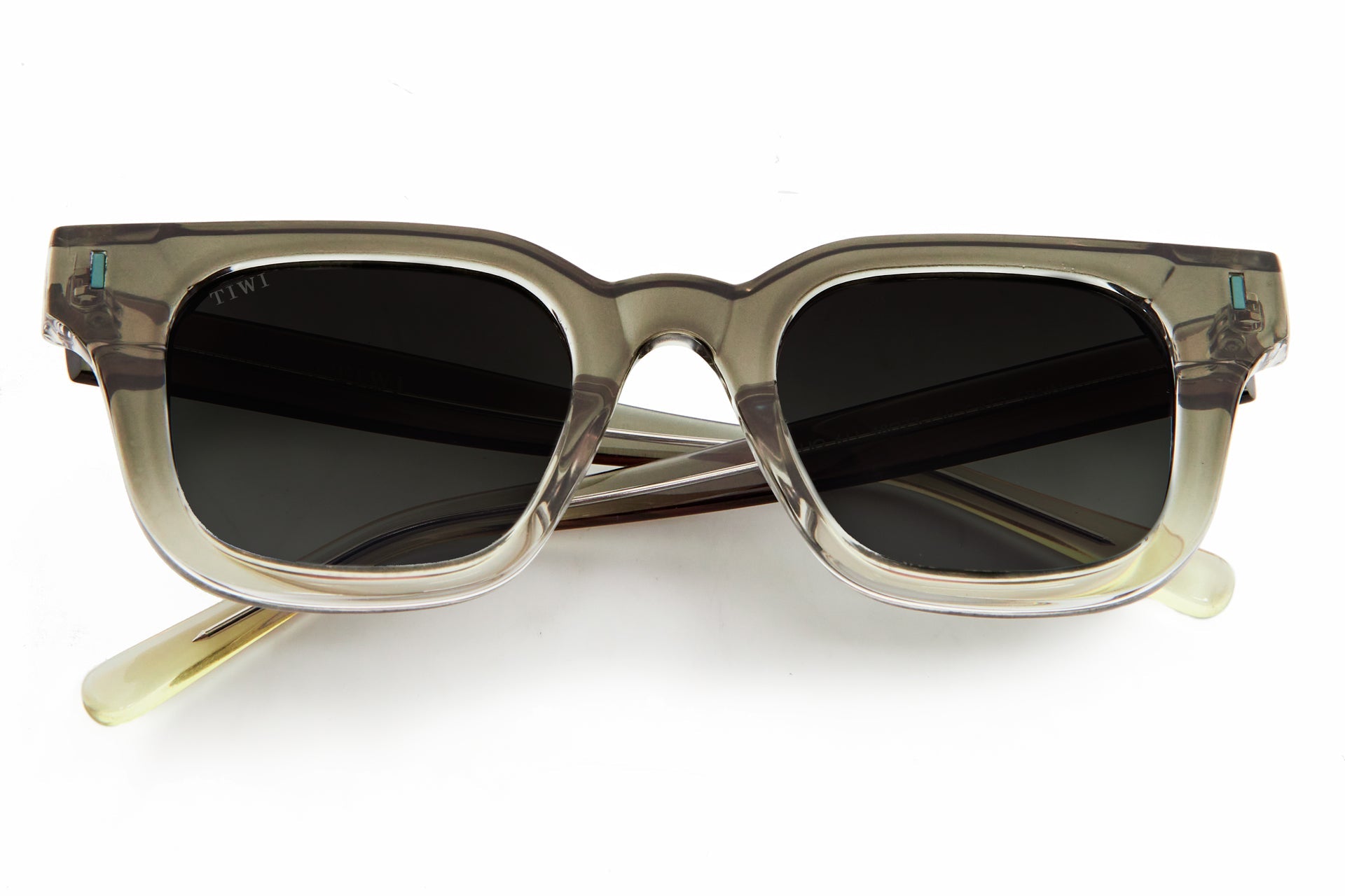 LIO Sunglasses Available in more colors