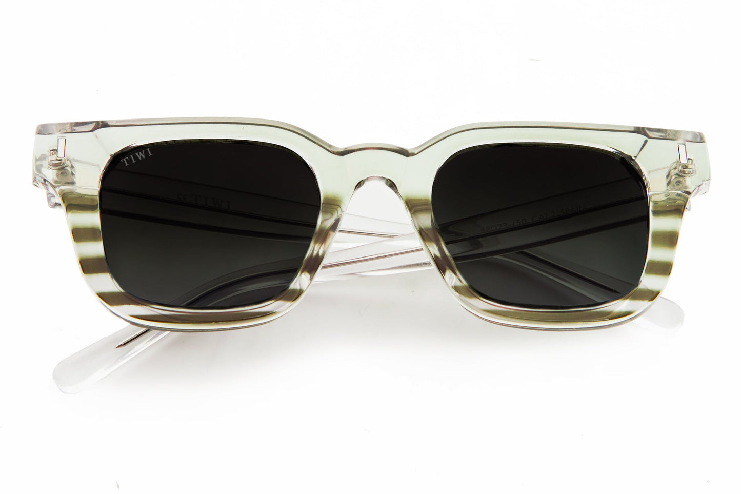 LIO Sunglasses Available in more colors