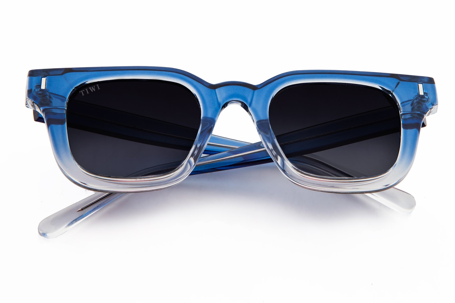 LIO Sunglasses Available in more colors
