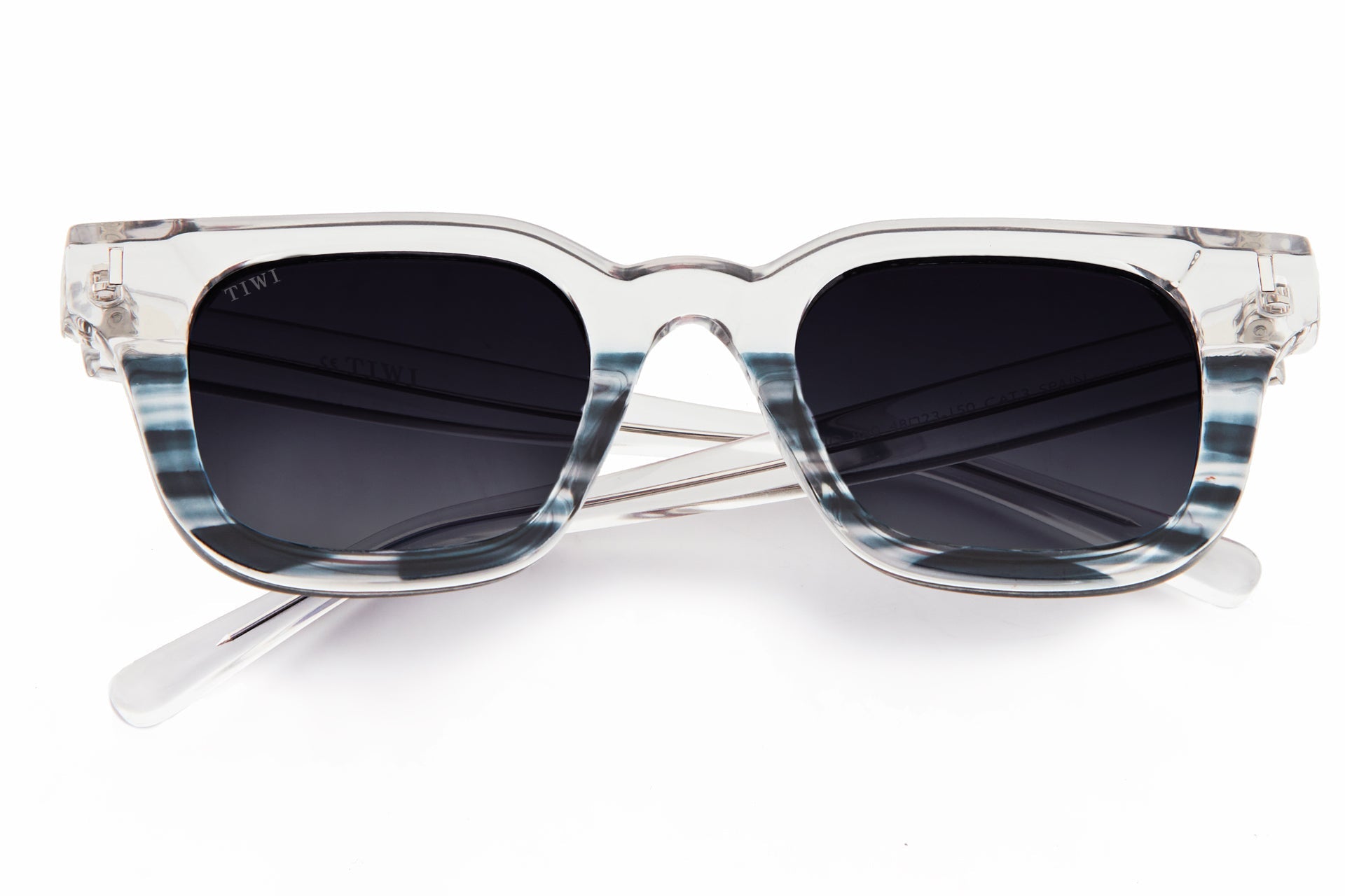 LIO Sunglasses Available in more colors