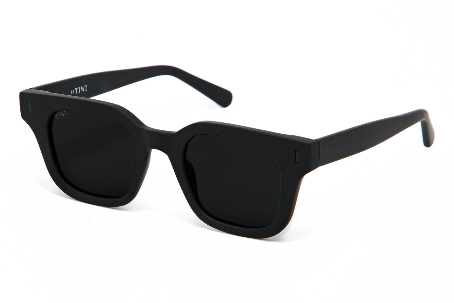 LIO Sunglasses Available in more colors