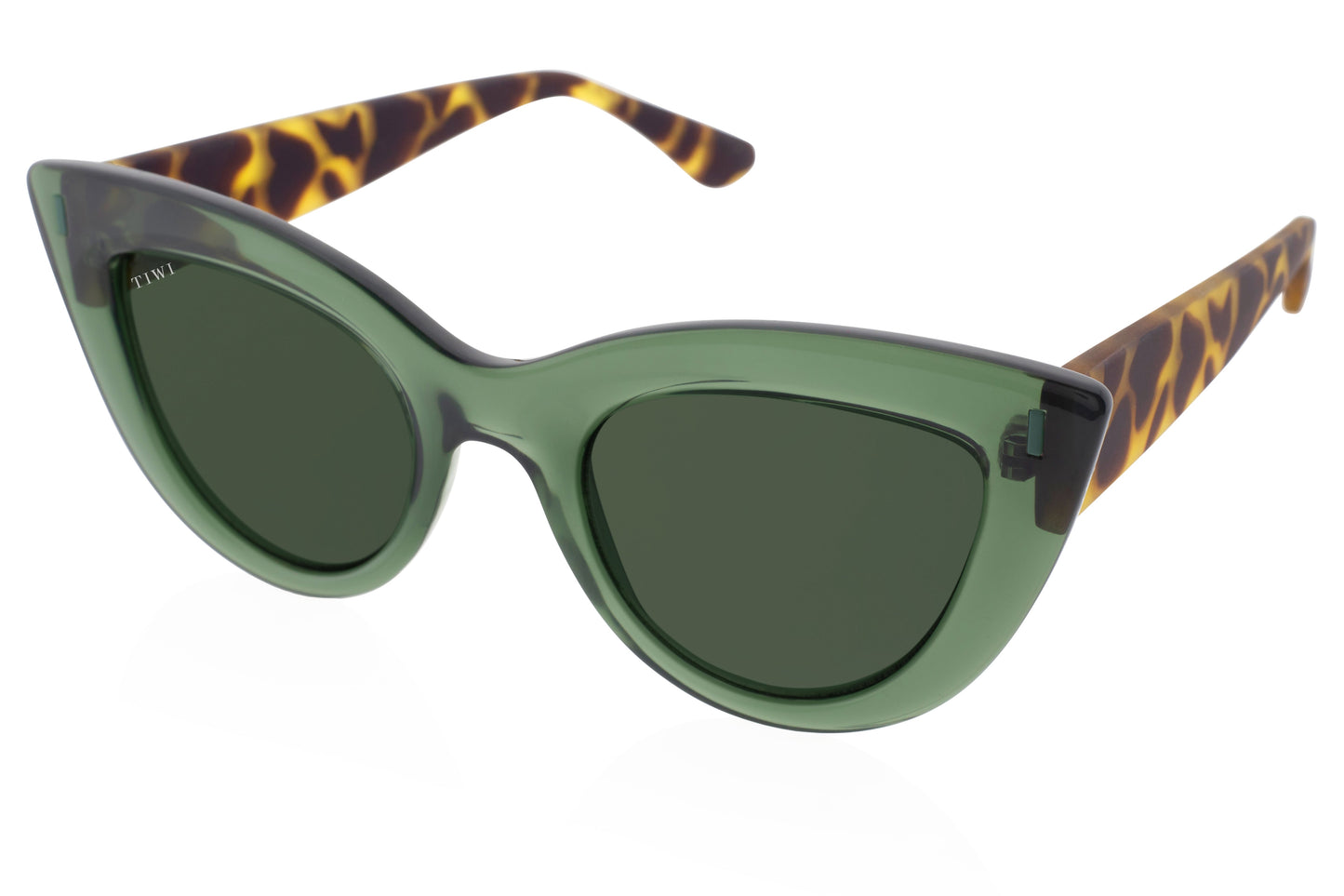 YUNON Available in more colors