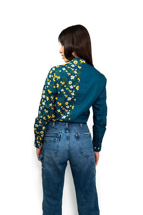 Camisa de algodón con estampado irregular