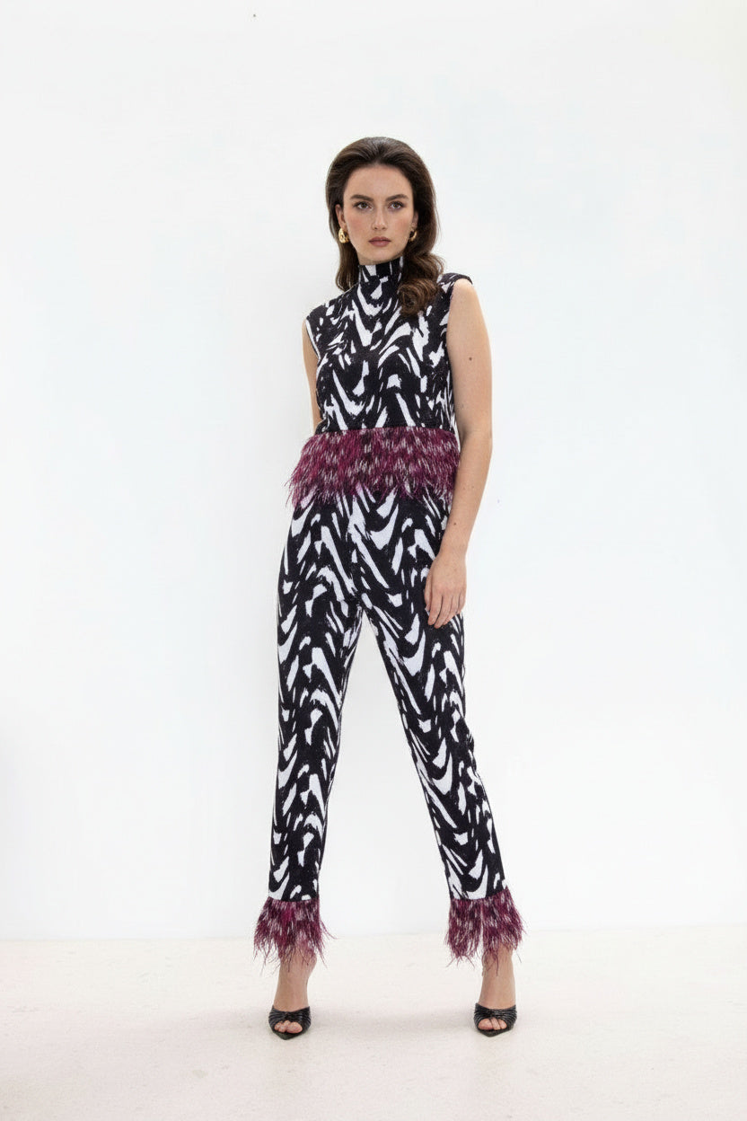 BLACK & WHITE FEATHER SET