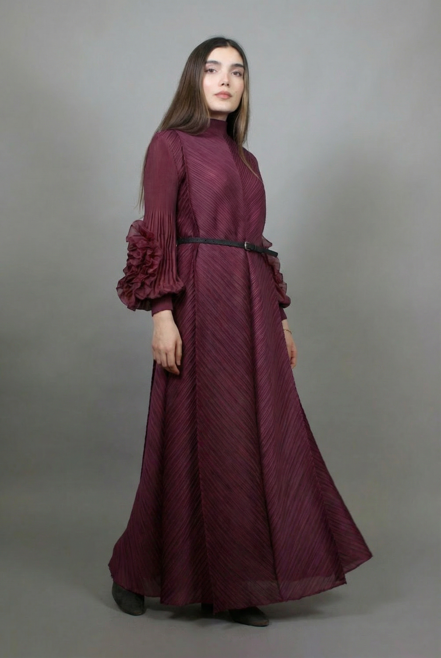 Long Sleeve Transversal Pleat Dress