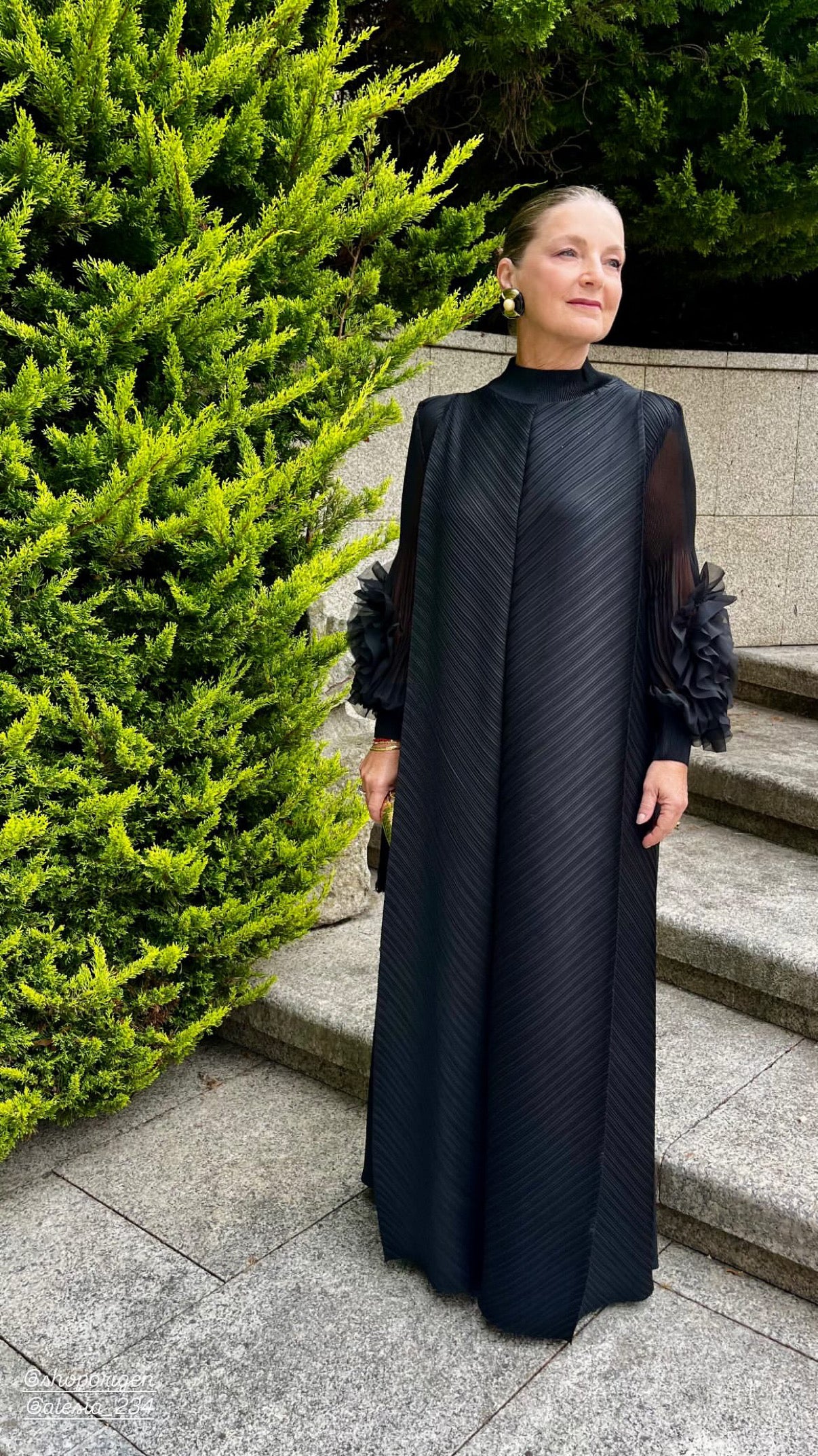 Long Sleeve Transversal Pleat Dress