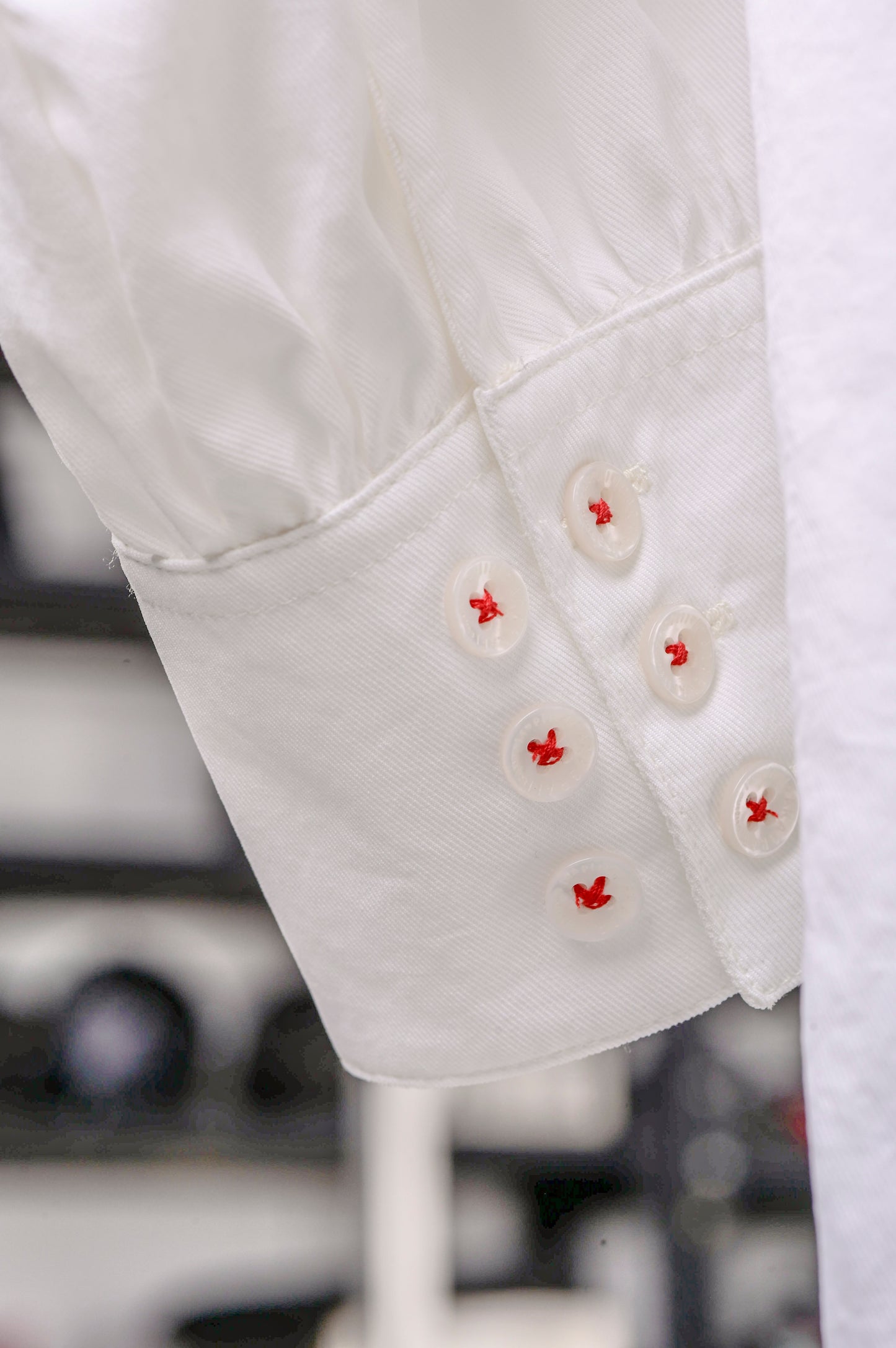 LONG-SLEEVED SHIRT WITH EMBROIDERED MINI HEARTS