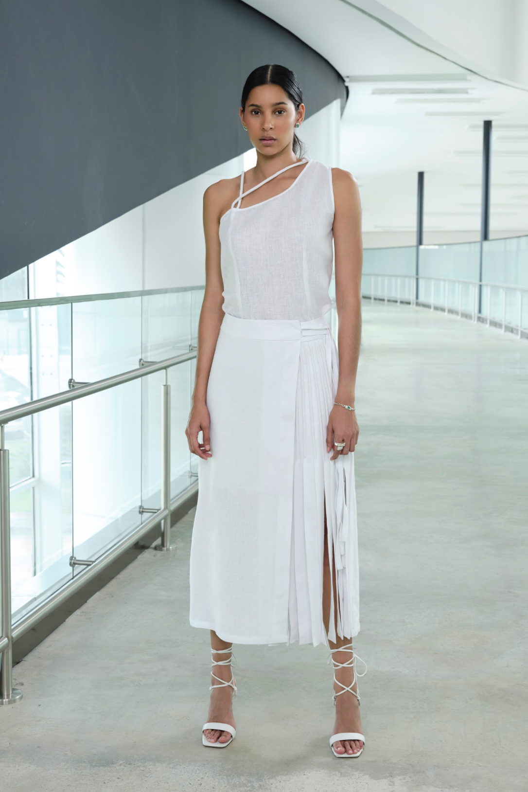 One-shoulder blouse with strap